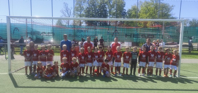 F-Jugend beim 1. Außenturnier beim SV Oberzell